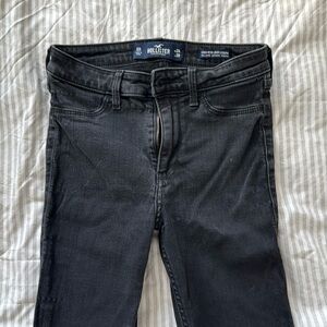 Hollister High Rise Jean Legging (Advanced Stretch) - Size: 0R